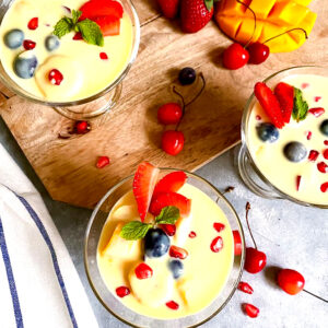 🍓🥭 Fruit Custard Punch – A Creamy, Nutritious & Delightfully Fruity Treat! 🥛🌰